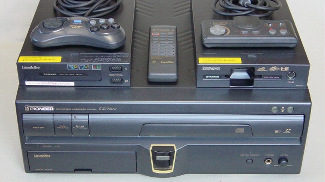 Pioneer LaserActive: um Mega Drive e um PC Engine no mesmo videogame!