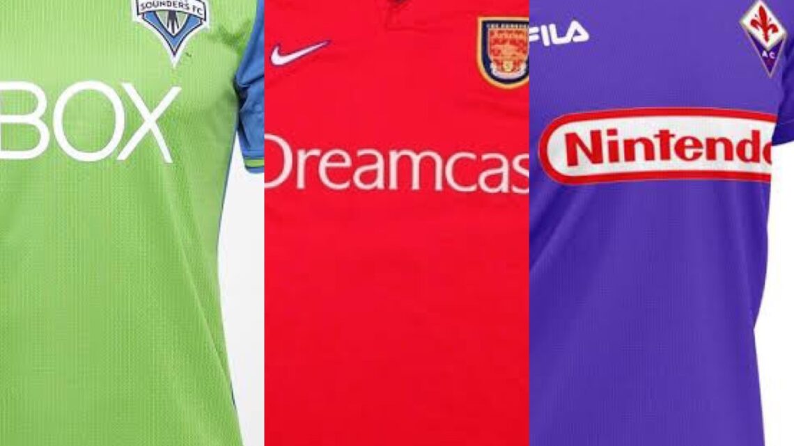 O mundo dos Vídeo games nas camisas de futebol.