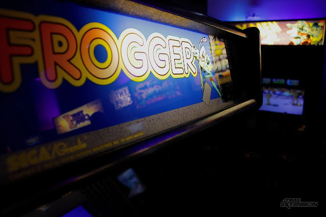 O jogo de arcade clássico Frogger foi criado por David Rosen e Bill Heineman da Konami.